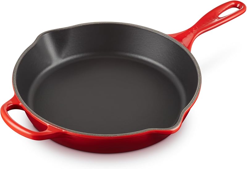 Le Creuset Signature Enamelled Cast Iron Deep Skillet with Assist Handle and Two Pouring Spouts, 26 cm, 2 Litr
